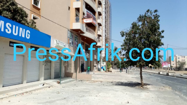 UCAD - Boutiques et sociétés paient le tribut des affrontements UCAD - Boutiques et sociétés paient le tribut des affrontements