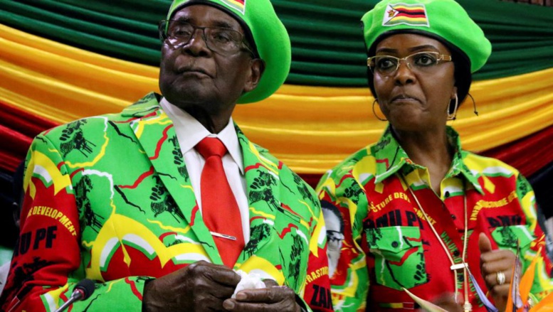 Zimbabwe (série): la fin de Mugabe parodiée au théâtre fait salle comble (5/6) Zimbabwe (série): la fin de Mugabe parodiée au théâtre fait salle comble (5/6)