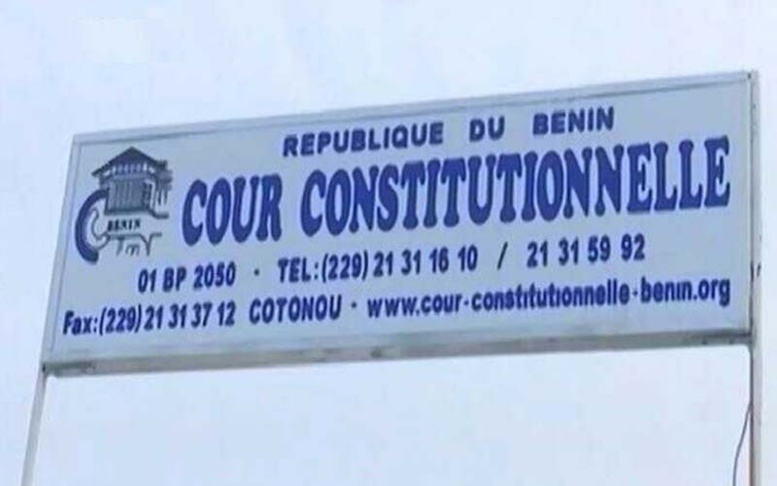 Bénin : Passation de pouvoir à la Cour constitutionnelle Bénin : Passation de pouvoir à la Cour constitutionnelle