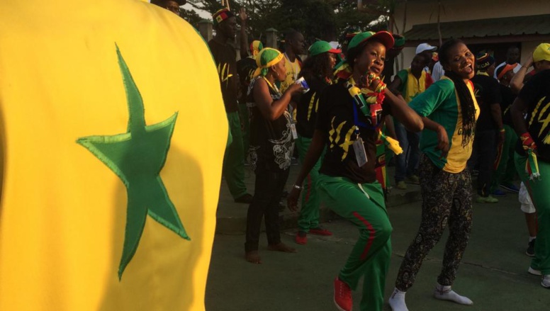 Vidéo - Les Sénégalais dans les rues de Sao Paulo pour fêter la victoire des "Lions"