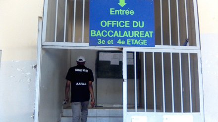 ​Fraudes au Bac : le Proviseur du lycée de Kahone déballe tout et enfonce l'Office du Bac