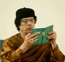 Kadhafi au Tribunal Pénal International ? : La jeunesse africaine veut des explications sur le rôle du dictateur dans la déstabilisation de l'Afrique.