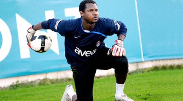 Escroquerie: le procès de l'ancien gardien des "Lions" Tony Silva avec sa femme renvoyé