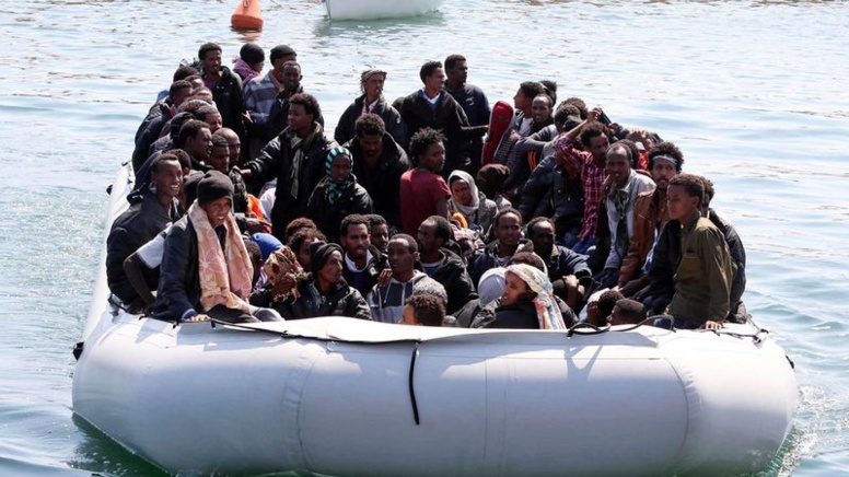 Disparition de 63 migrants après le naufrage d'un bateau au large de la Libye Disparition de 63 migrants après le naufrage d'un bateau au large de la Libye