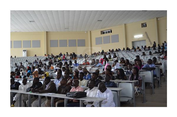 UGB : seule une année blanche peut sauver les étudiants