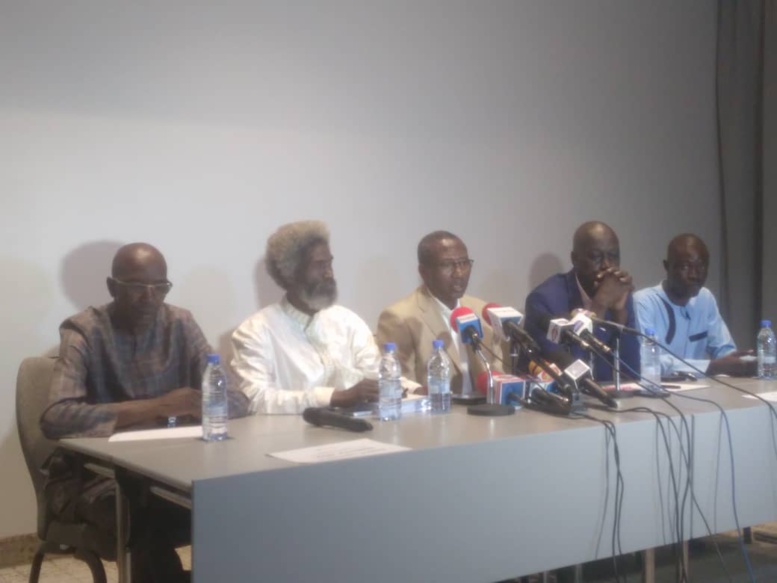 Me Ciré Clédor Ly : « L'État du Sénégal communique de fausses informations et polémique avec..." Me Ciré Clédor Ly : « L'État du Sénégal communique de fausses informations et polémique avec..."