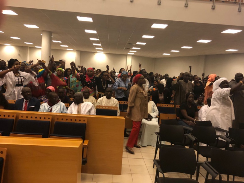 Procès Khalifa Sall : Revivez le déroulement de l'audience de ce lundi Procès Khalifa Sall : Revivez le déroulement de l'audience de ce lundi