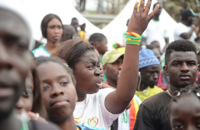 Supporters sénégalais déçus après l'élimination au premier tour du Mondial