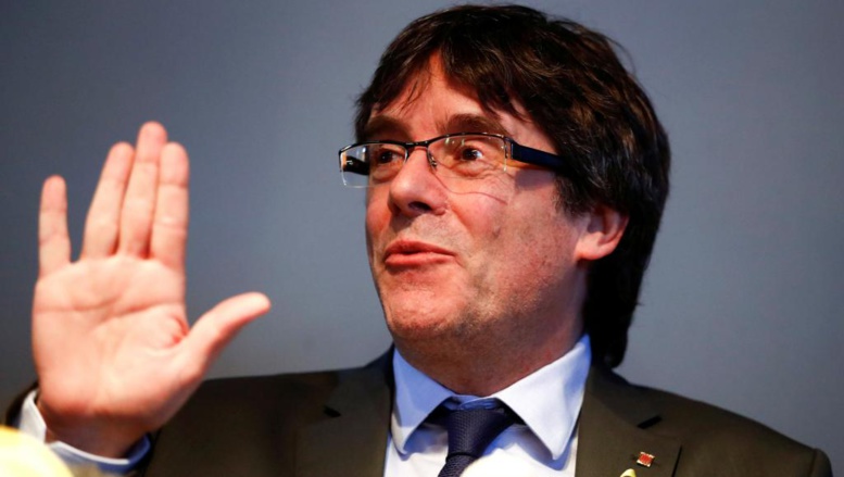 Espagne: retrait du mandat d'arrêt international contre Carles Puigdemont Espagne: retrait du mandat d'arrêt international contre Carles Puigdemont