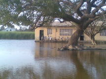 Une rentrée des classes à deux vitesses : Des écoles de la banlieue incapables de suivre le rythme
