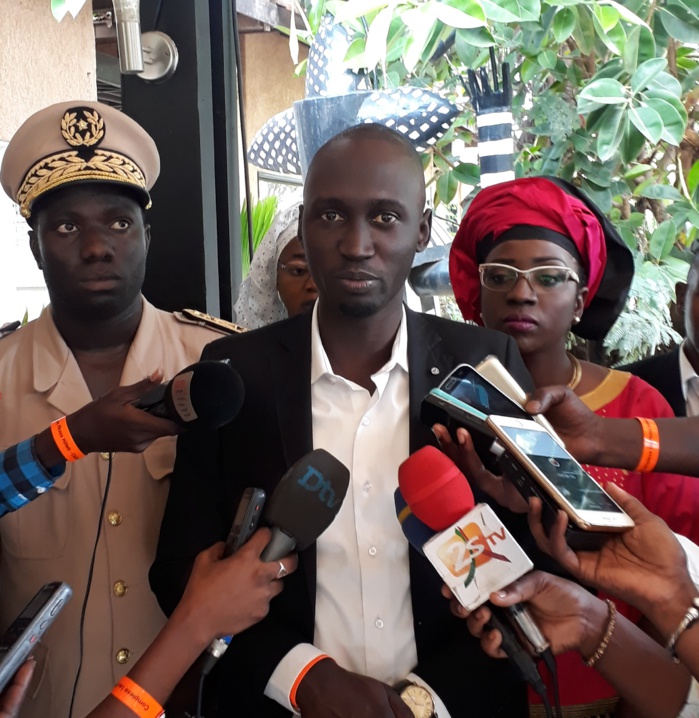 Les journalistes invités à un autre traitement des questions liées à l'enfant