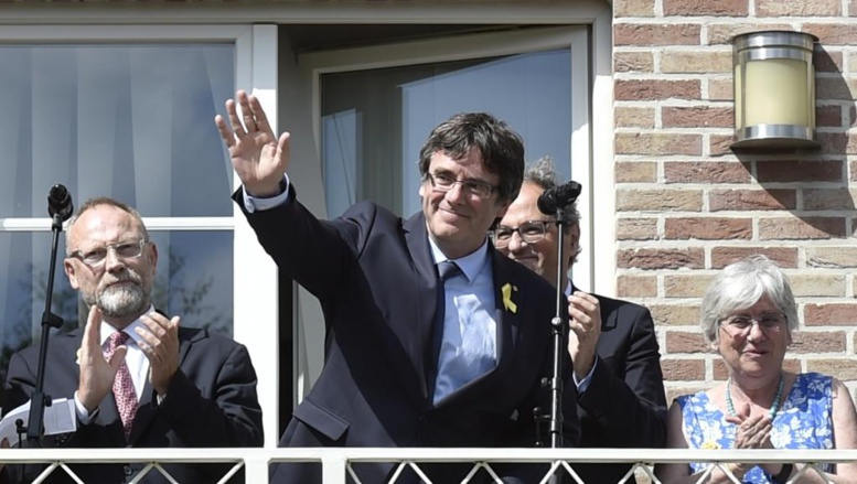 L’indépendantiste catalan Puigdemont va continuer son combat depuis la Belgique L’indépendantiste catalan Puigdemont va continuer son combat depuis la Belgique