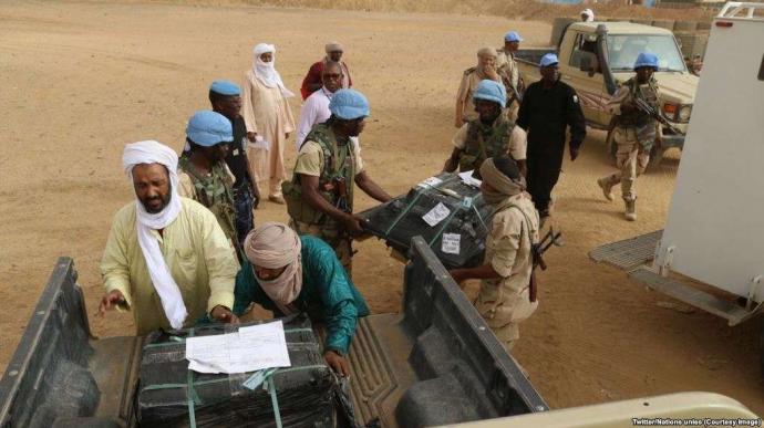 Mali : jour de vote sous haute tension