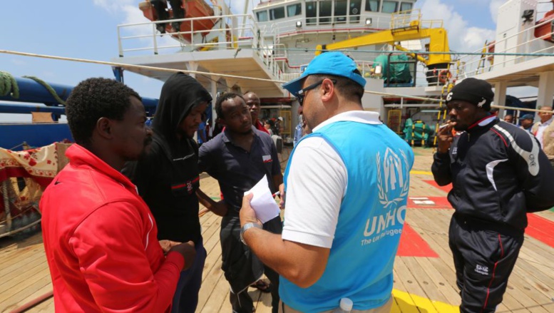 Tunisie: le navire Sarost 5 accueilli en Tunisie avec 40 migrants à bord