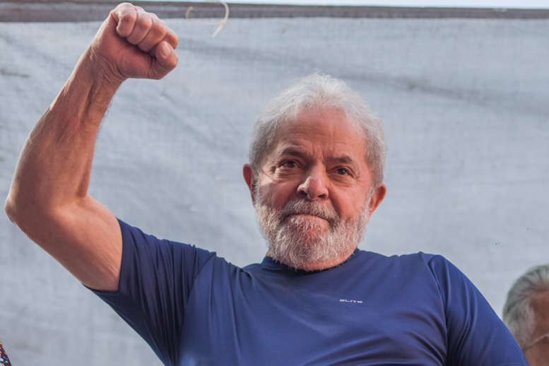 Brésil : le prisonnier Lula investi à la Présidentielle Brésil : le prisonnier Lula investi à la Présidentielle