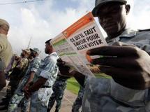 Derniers jours de campagne en Côte d’Ivoire: la guerre des mots, la paix des armes