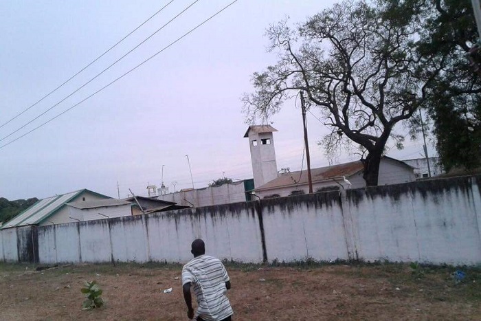 22 prisonniers dont un Sénégalais se sont évadés d’une prison en Gambie