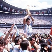 Foot-Argentine: Diego, la cinquantaine rugissante