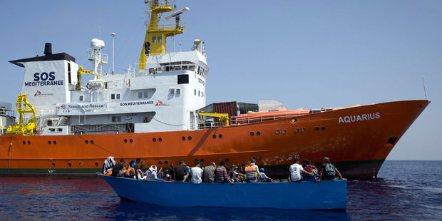 ​L'Italie refuse d'accueillir les réfugiés de l'Aquarius