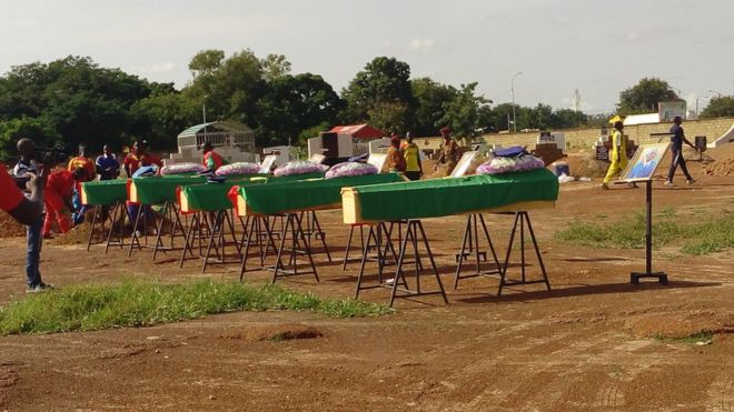 Le Burkina Faso rend hommage à ses gendarmes tués