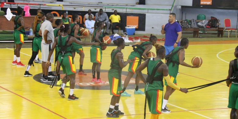 Préparation au Mondial féminin 2018: les " lionnes" se sont entraînées ce matin à Marius Ndiaye Préparation au Mondial féminin 2018: les " lionnes" se sont entraînées ce matin à Marius Ndiaye