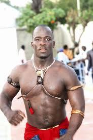 Lutte : Tonnerre suspendu pour six mois fermes