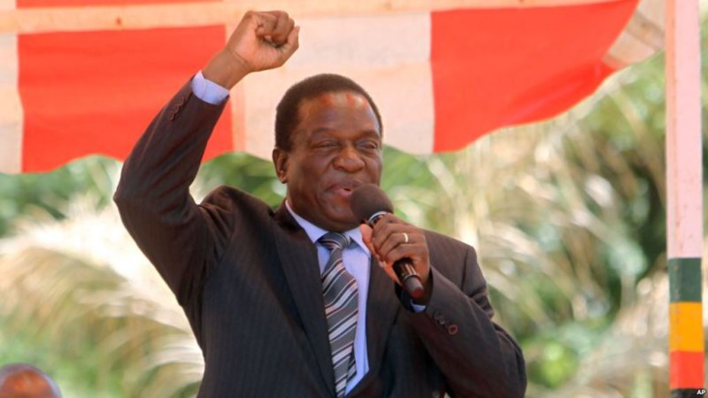 Zimbabwe: la Cour constitutionnelle valide l'élection du président Emmerson Mnangagwa Zimbabwe: la Cour constitutionnelle valide l'élection du président Emmerson Mnangagwa