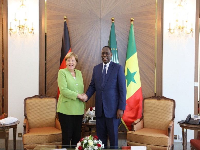 Macky Sall et Angela Merkel vont travailler de «façon responsable» sur l’immigration irrégulière Macky Sall et Angela Merkel vont travailler de «façon responsable» sur l’immigration irrégulière