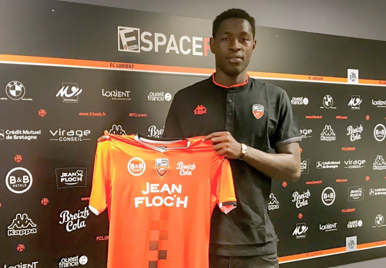 Officiel ! Sidy Sarr prêté avec option d’achat au FC Lorient Officiel ! Sidy Sarr prêté avec option d’achat au FC Lorient