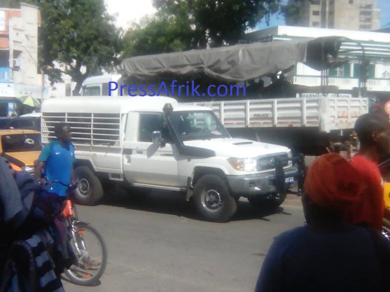 L'image a été prise à l'instant dans les rues de Sandaga L'image a été prise à l'instant dans les rues de Sandaga
