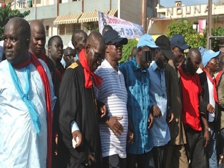 Direct Sandaga : Déthié Fall et Decroix arrêtés par la police Direct Sandaga : Déthié Fall et Decroix arrêtés par la police