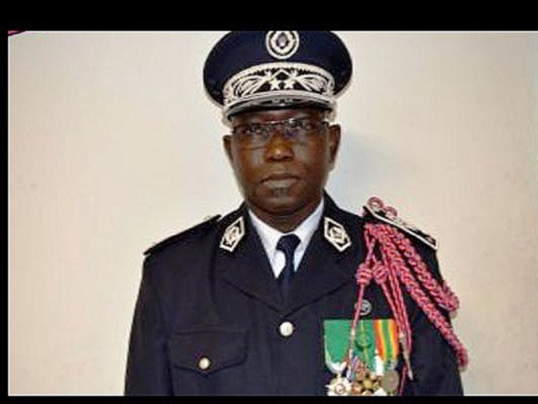 Installation du nouveau DG de la Police : Ousmane Sy liste ses priorités Installation du nouveau DG de la Police : Ousmane Sy liste ses priorités