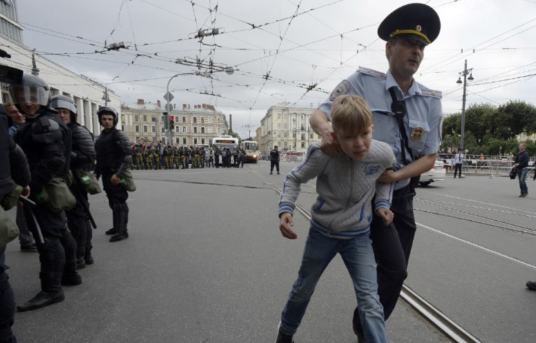 Russie: Plus de 800 arrestations lors de manifestations contre la réforme des retraites