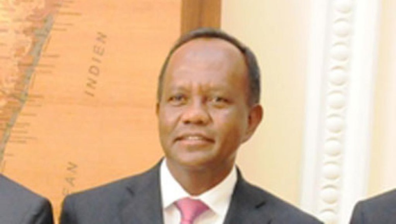 Madagascar: le président par intérim Rivo Rakotovao défend sa neutralité Madagascar: le président par intérim Rivo Rakotovao défend sa neutralité