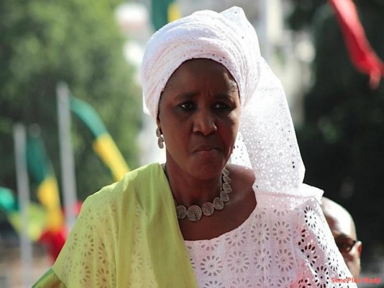 Lutte contre l’insécurité à Kaolack : Mariama Sall installe 400 lampadaires et…
