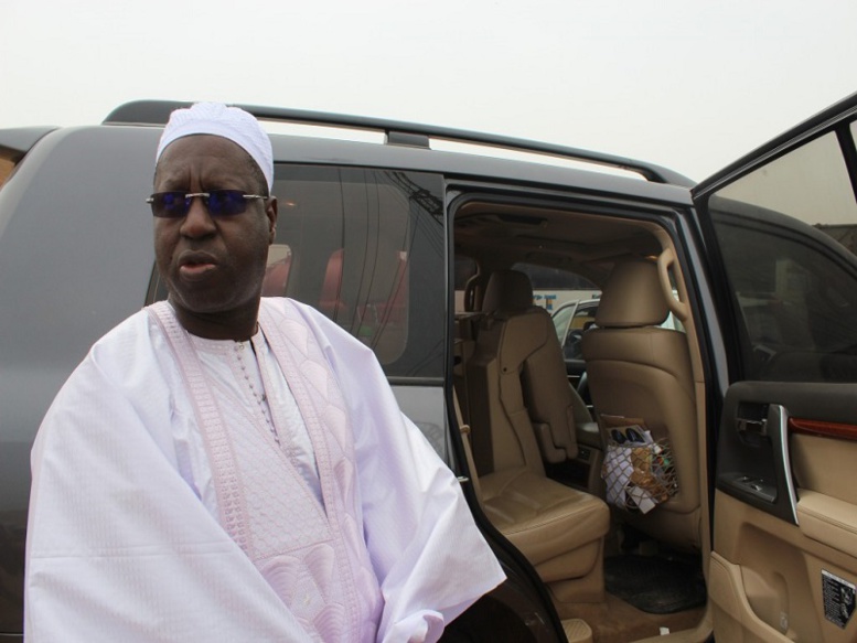 Parrainage : Abdou Karim Sall fait arrêter l'homme qui voulait lui vendre 5000 signatures Parrainage : Abdou Karim Sall fait arrêter l'homme qui voulait lui vendre 5000 signatures