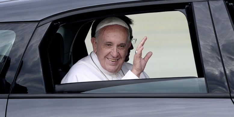 Selon le pape François, "le sexe est un don de Dieu" Selon le pape François, "le sexe est un don de Dieu"