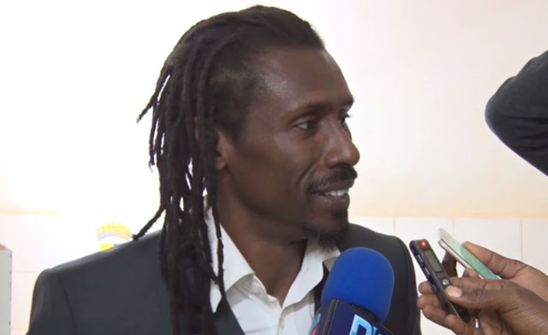 Vidéo: Aliou Cissé répond à Demba Ba