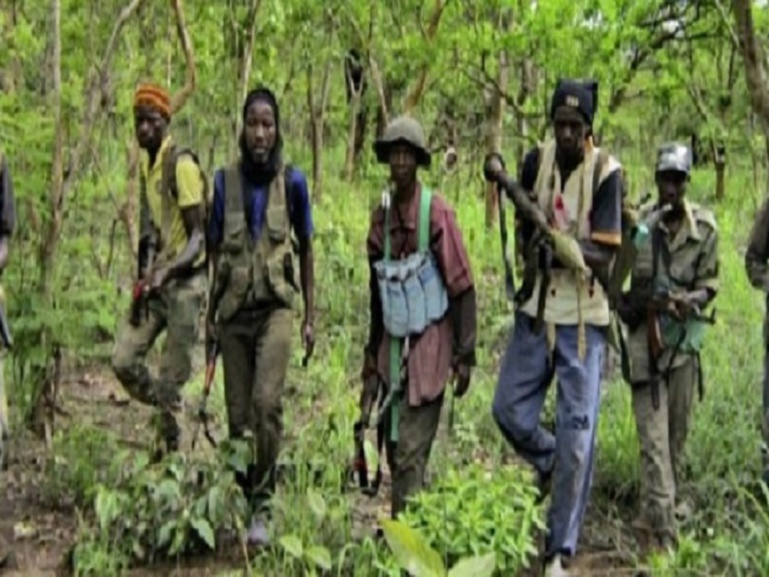 Massacre de Boffa-Bayotte : le collectif des cadres casamançais invite César Atoute Badiane à s’expliquer Massacre de Boffa-Bayotte : le collectif des cadres casamançais invite César Atoute Badiane à s’expliquer