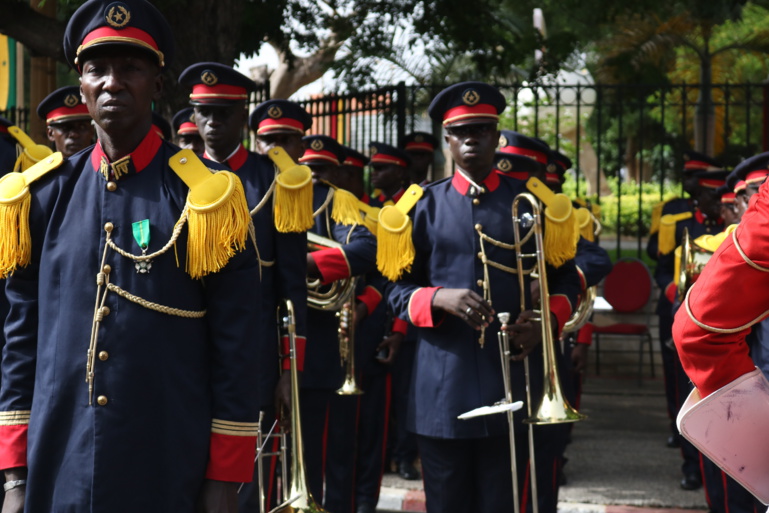 Revivez l'hommage National rendu au défunt chef du protocole