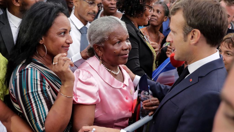 France: Emmanuel Macron change de style aux Antilles