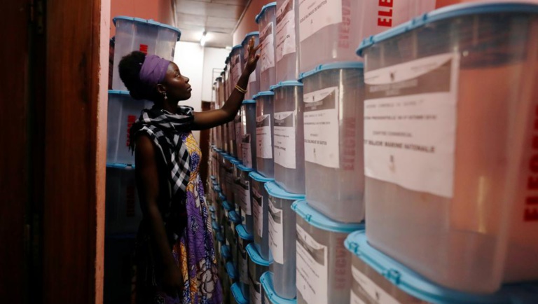 Présidentielle au Cameroun: dernier jour d'une campagne qui passionne Présidentielle au Cameroun: dernier jour d'une campagne qui passionne