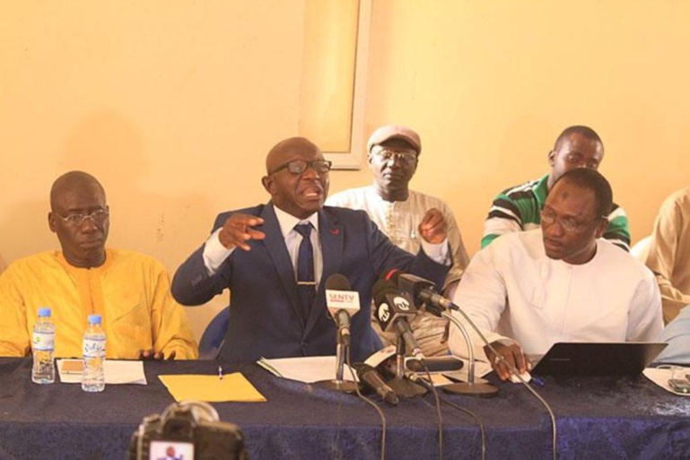 Les syndicats des travailleurs du Sénégal dénoncent la précarité des journaliers et réclament la révision du code de travail Les syndicats des travailleurs du Sénégal dénoncent la précarité des journaliers et réclament la révision du code de travail