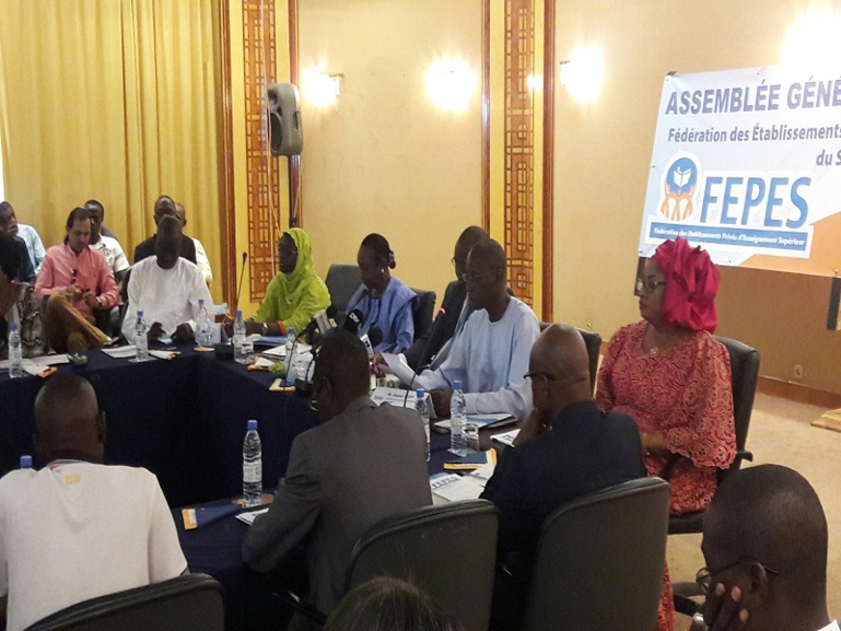 Macky Sall demande l’accélération du processus de paiement des établissements privés Macky Sall demande l’accélération du processus de paiement des établissements privés