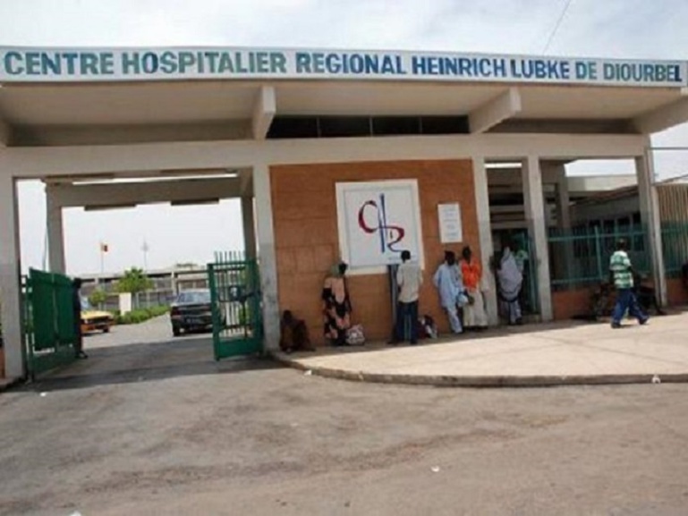 Hôpital de Diourbel : l’intersyndicale bloque l’accès aux…