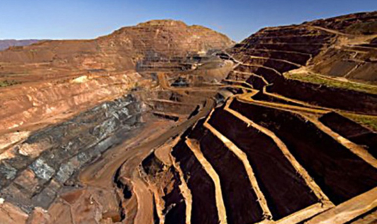 Exploitation des mines de fer de la Falémé: Dix candidats à la présidentielle adressent une pétition à Macky Sall Exploitation des mines de fer de la Falémé: Dix candidats à la présidentielle adressent une pétition à Macky Sall