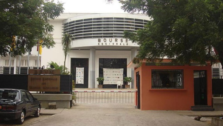 Orobank lance la plus grosse opération de la place financière ouest-africaine Orobank lance la plus grosse opération de la place financière ouest-africaine