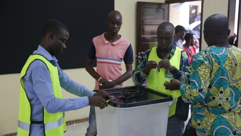 Législatives au Gabon: le PDG veut enfoncer le clou au second tour Législatives au Gabon: le PDG veut enfoncer le clou au second tour