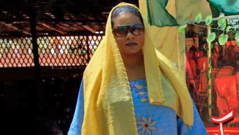 Soudan: une femme de nouveau arrêtée pour sa tenue vestimentaire Soudan: une femme de nouveau arrêtée pour sa tenue vestimentaire