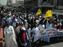 Pour sa clôture à Dakar, le Forum social mondial rend hommage à la «victoire» en Egypte